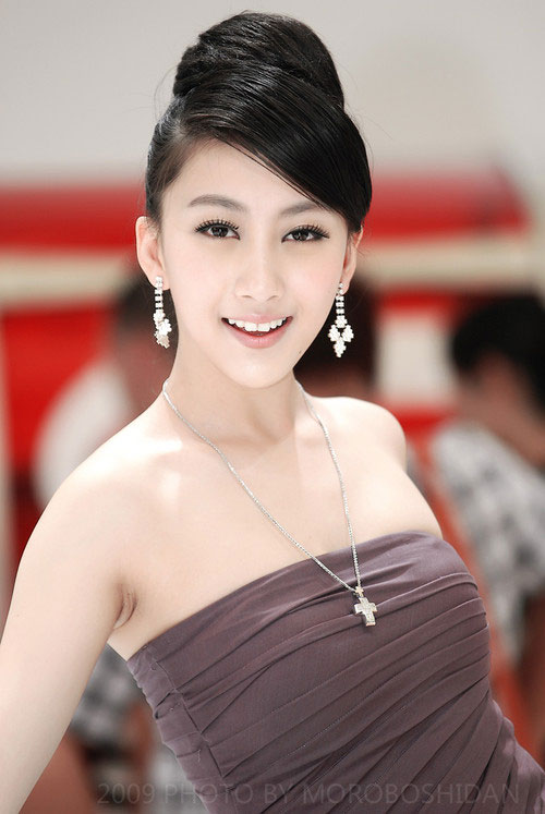 Chiêm ngưỡng vẻ đẹp người mẫu xe Trung Quốc