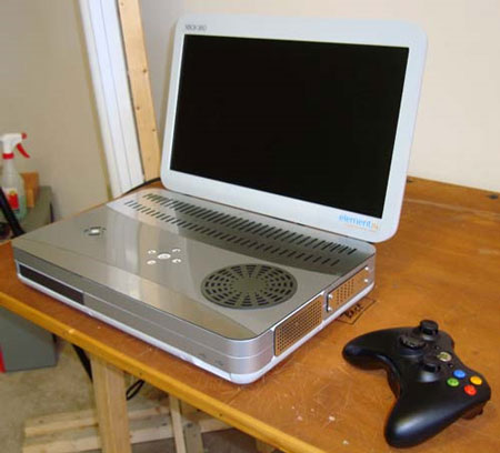“Độ” Xbox 360 thành laptop 17 inch