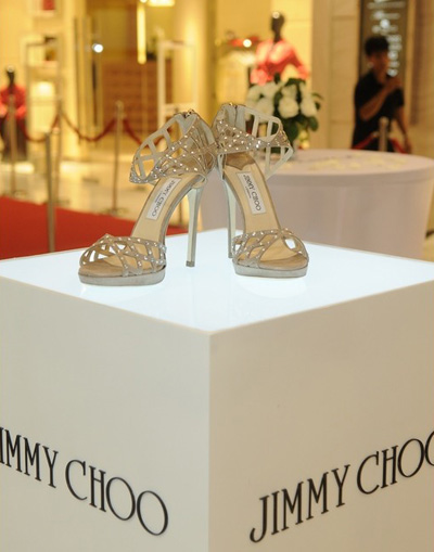 Jimmy Choo mở showroom tại TP HCM