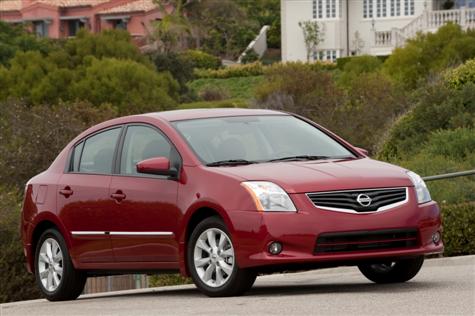 Nissan triệu hồi 600.000 xe vì lỗi vô-lăng