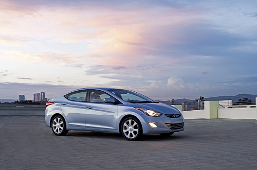 Hyundai Elantra 2011 lộ diện hoàn toàn