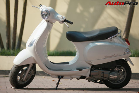 Honda bắt tay Piaggio "khai chiến" với xe Diamond Blue