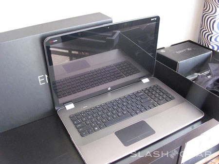 Cận cảnh laptop HP Envy 17 3D