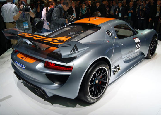 Porsche ra mắt 'siêu phẩm' 918 RSR Coupe