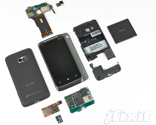 'Nội tạng' HTC Surround giống Nexus One