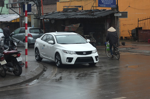 Kia Forte Koup 2011 có mặt tại Việt Nam