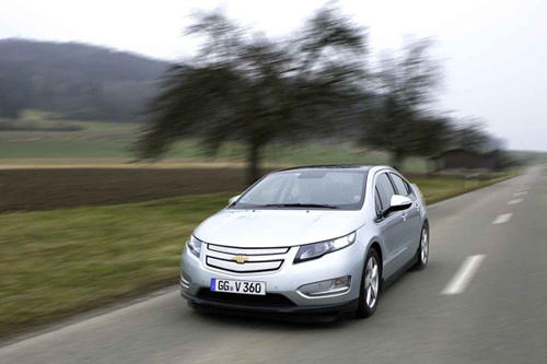 Chevrolet Volt 2011 có giá 58.560 USD