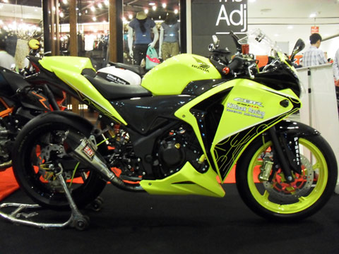 Honda CBR250R 2011 'biến hình'