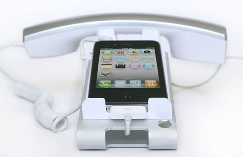 iClooly và Sync: Biến iPhone thành... điện thoại bàn