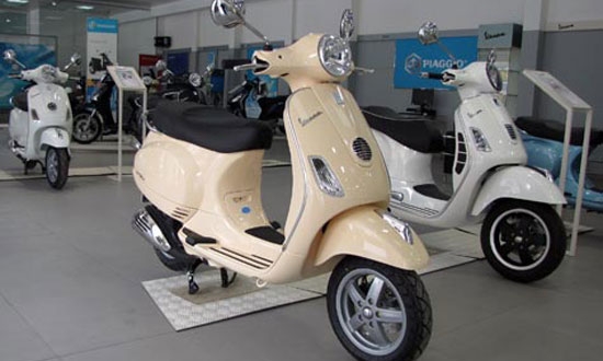 Vespa LX phun xăng điện tử chính thức lộ diện