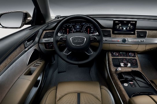 Audi A8 có nội thất tốt nhất năm 2011