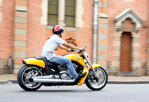 V-rod Muscle 2011 trên đường phố Sài Gòn