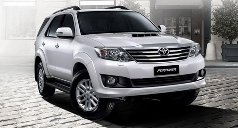 Toyota Fortuner 2012 trình làng