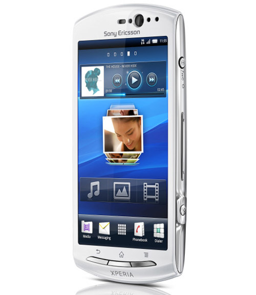 Sony Ericsson Xperia neo V ra mắt