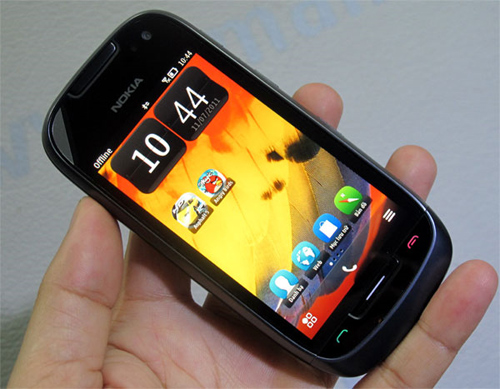Smartphone Symbian Belle đầu tiên của Nokia về Việt Nam