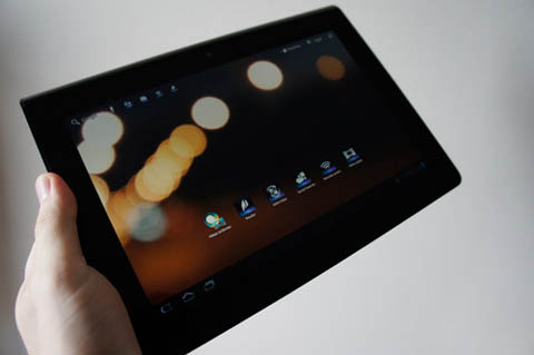 Sony Tablet S giảm giá đầu năm