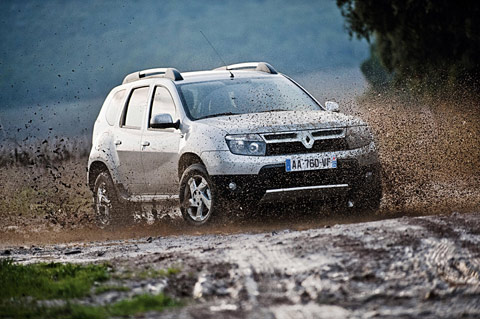 Renault Duster 4x4 về Việt Nam