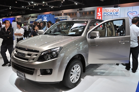 Xe bán tải Isuzu mới sắp ra mắt thị trường Việt