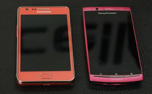 Galaxy S II hồng giá 14 triệu đồng ở VN