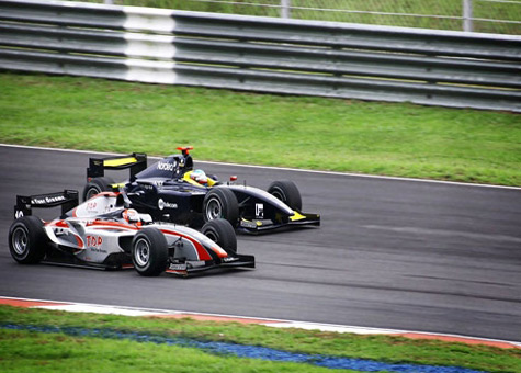 Xem giải đua xe F1 tại Malaysia