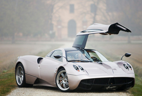 Những điều chưa biết về 'thần gió' Pagani Huayra