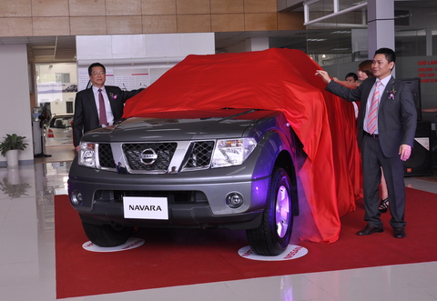 Nissan ra mắt xe bán tải nhập khẩu nguyên chiếc