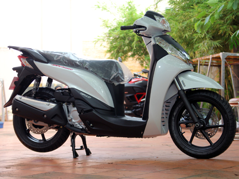 Honda SH300i Sporty ABS 2012 về Việt Nam