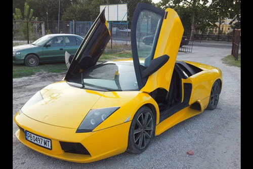 Toyota MR2 'đội lốt' Lamborghini Murcielago