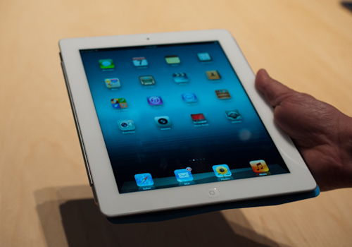 iPad 3 giá còn hơn 9 triệu