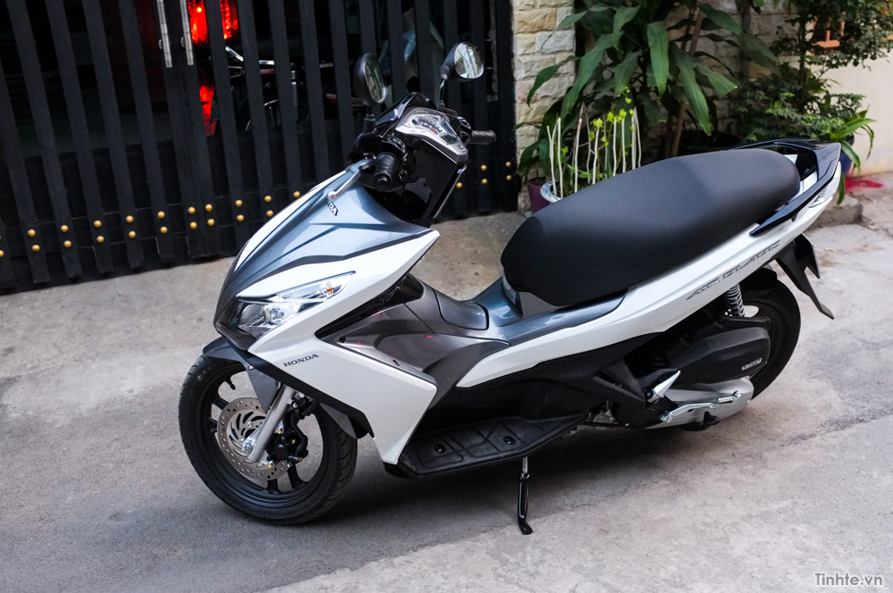Đánh giá chi tiết xe Honda Air Blade 125cc: (Phần 2)
