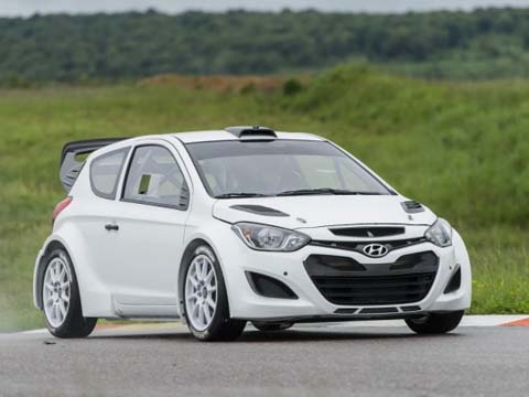 Hyundai đưa i20 trở lại với giải đua WRC