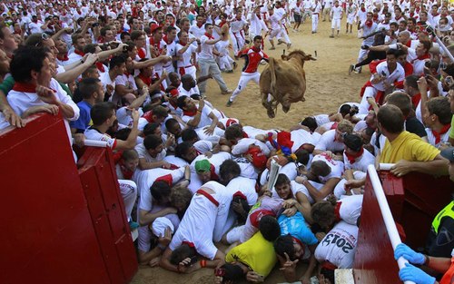 Lễ hội bò rượt độc nhất tại Tây Ban Nha