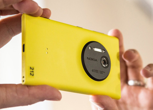 Cộng đồng Việt hồ hởi với màn ra mắt Nokia Lumia 1020