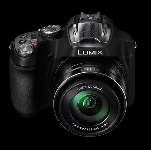 Panasonic ra máy compact có zoom quang lớn nhất thế giới