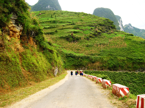 Năm Ngọ chinh phục 4 đỉnh đèo hình ngựa