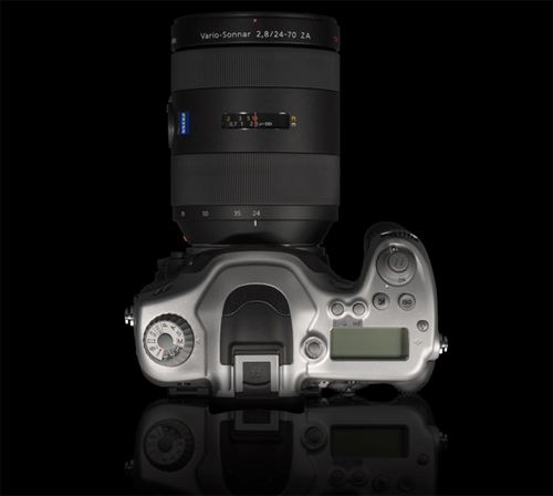 DSLR đầu tiên của Hasselblad giá hơn 200 triệu đồng