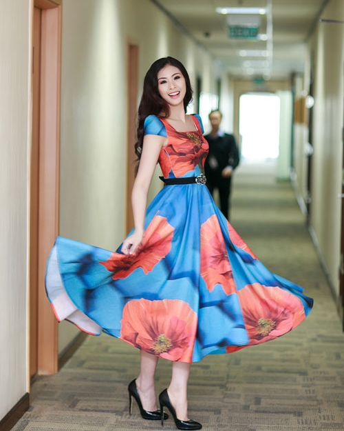 Sao Việt tỏa sắc với váy hoa