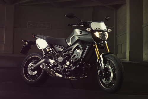 Yamaha giới thiệu FZ-09 phiên bản Street Tracker