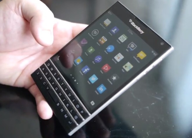 BlackBerry Passport có giá 12,7 triệu ở Mỹ, 17 triệu tại VN