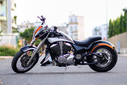 Lột xác Honda Shadow 400 tại Sài Gòn