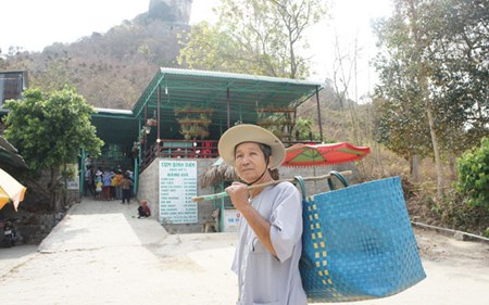 "Hai Lúa" bỏ hàng chục tỷ mua núi làm du lịch