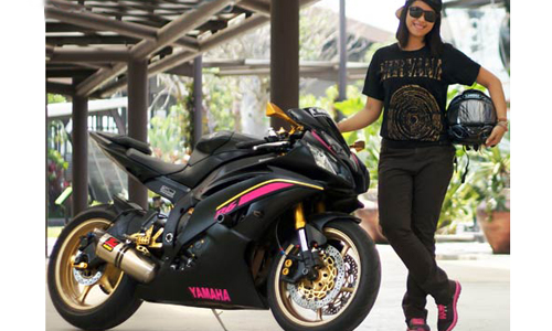 Yamaha R6 cá tính của nữ biker