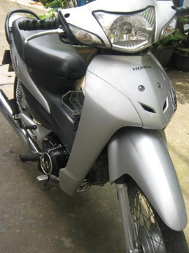 WAVE A( sương cá), dán keo, mới 99%, đi 9.000km, cuối 2008, giá 10tr7