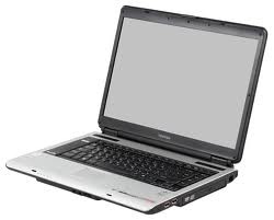 Laptop TOSHIBA Centrino Duo 1.73Ghz (2M) giá 3,8 triệu. Tel: 0984433336