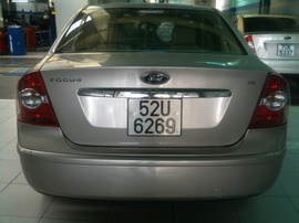 Bán xe Ford Focus 2008, màu hồng phấn, đi 60.000km, giá 390Triệu