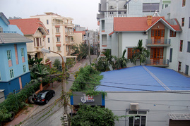 Cho thuê nhà thuộc khu đô thị Duyên Hải (87b/81 Nguyễn Trãi) còn tầng 3 cho thuê