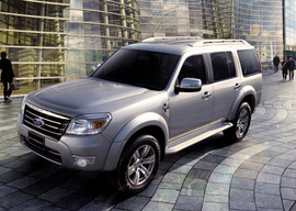 Ford Everest 2011 giảm giá lớn, chỉ cần trả trước 235 triệu