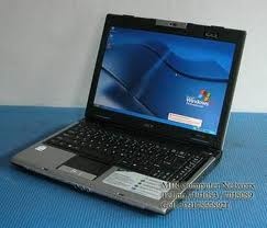 Cần bán Laptop Acer 5570 core 2/1G/80G giá rẻ.
