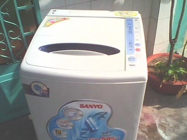 Bán máy giặt sanyo loại 5 kg và 6,5 kg còn sử dụng tốt đt : 098.8800337