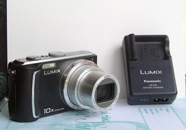 Bán máy ảnh KTS Panasonic DMC-TZ11 siêu zoom 10x giá rẻ